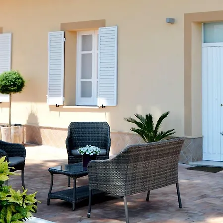 Re Umberto Suite-2